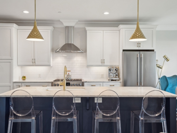 Residential neighborhood in Mount Pleasant SC ideal for sellers making strategic renovations before listing